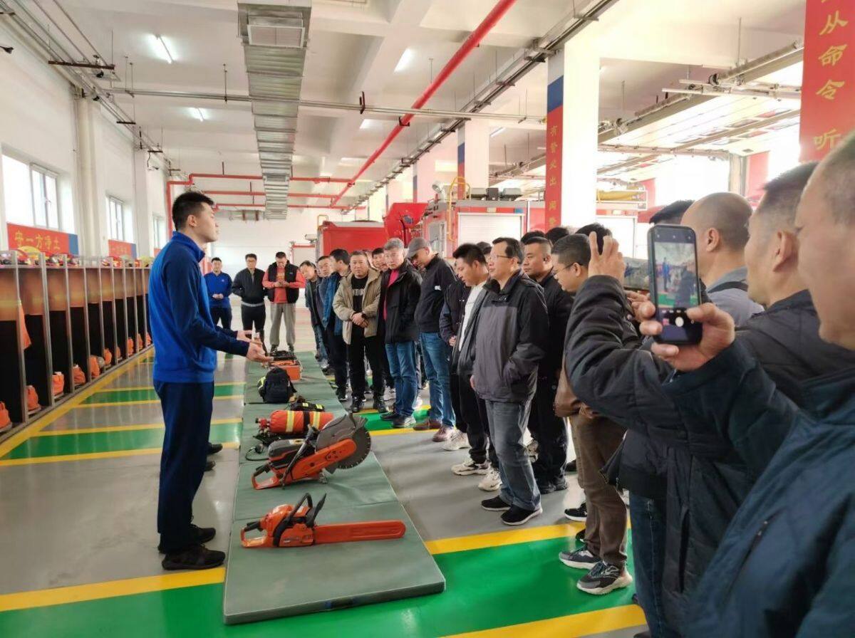 培訓演練“雙管齊下” 筑牢消防“防火墻”