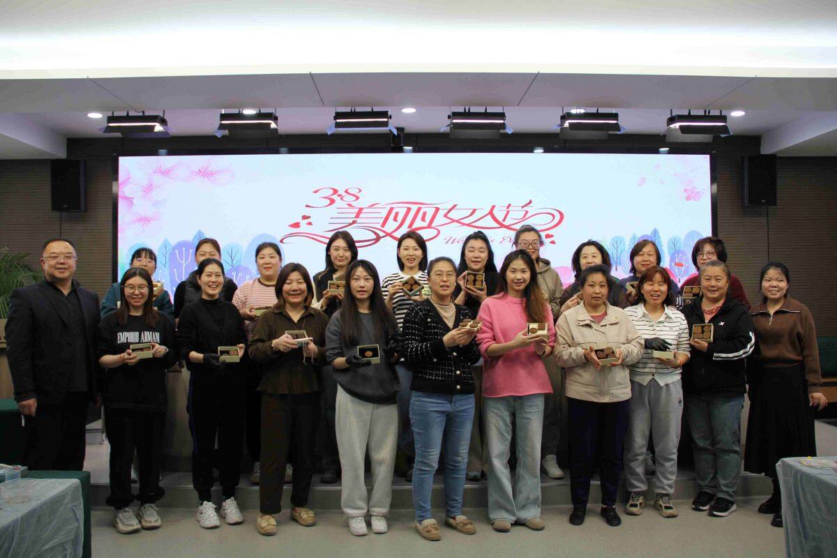 巧手制香牌 情暖三八節 ——北京市電話工程有限公司組織古法香牌制作活動